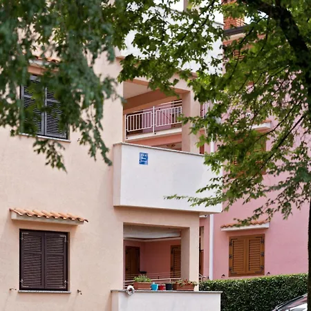 Appartement With Parking Space Mugeba, - 24244