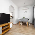 דירה With Parking Space Mugeba, - 24244 פורץ